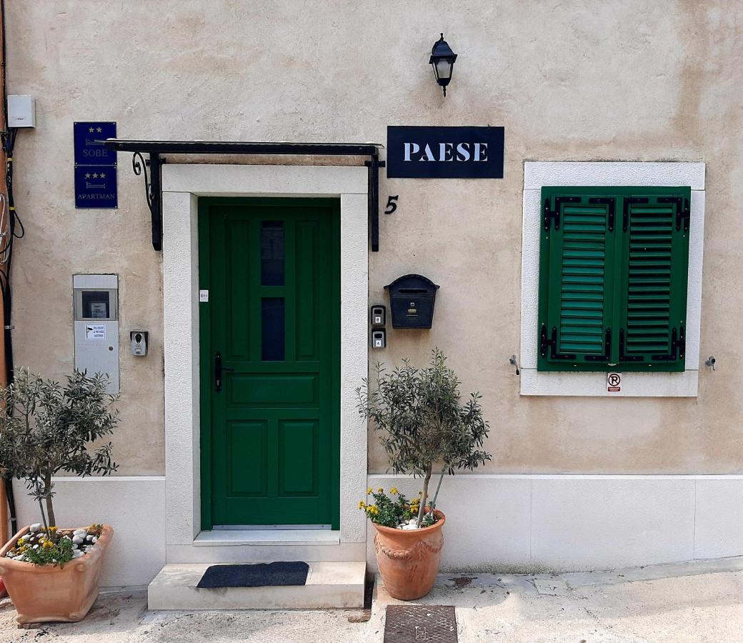Central Split Rooms And Apartments Paese 外观 照片